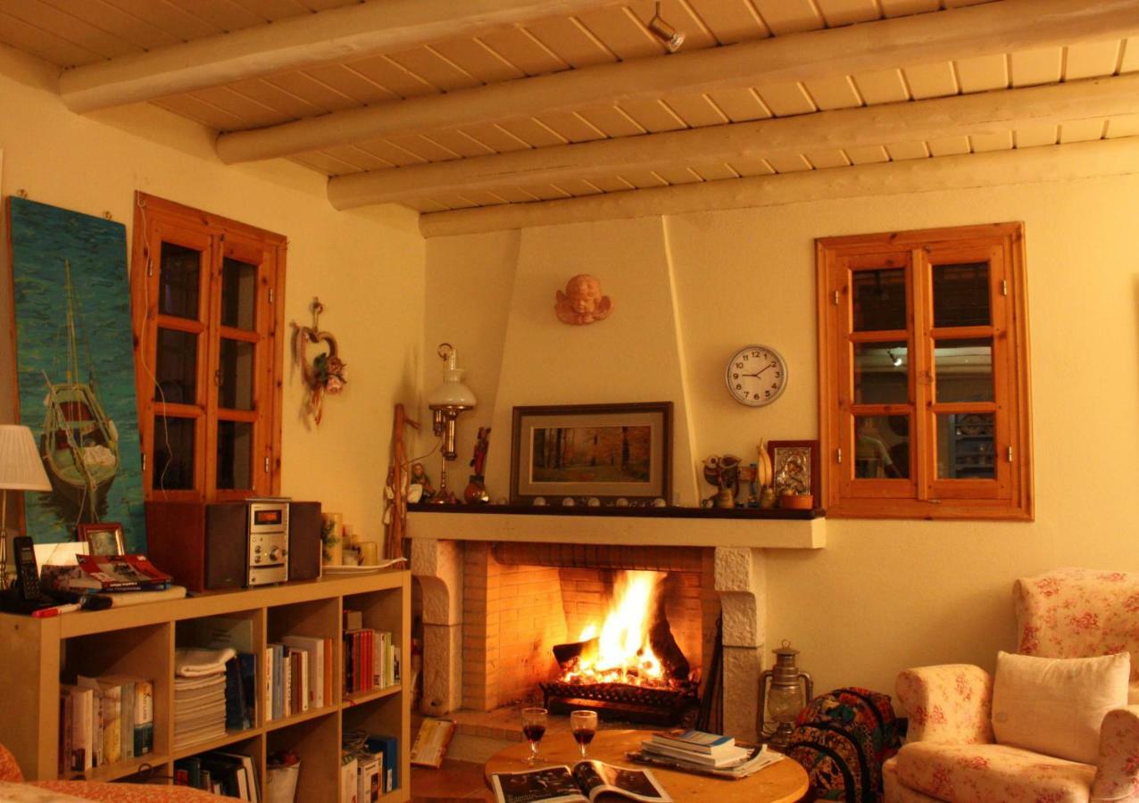 Mercouri Stone Cottage Korakokhórion Buitenkant foto